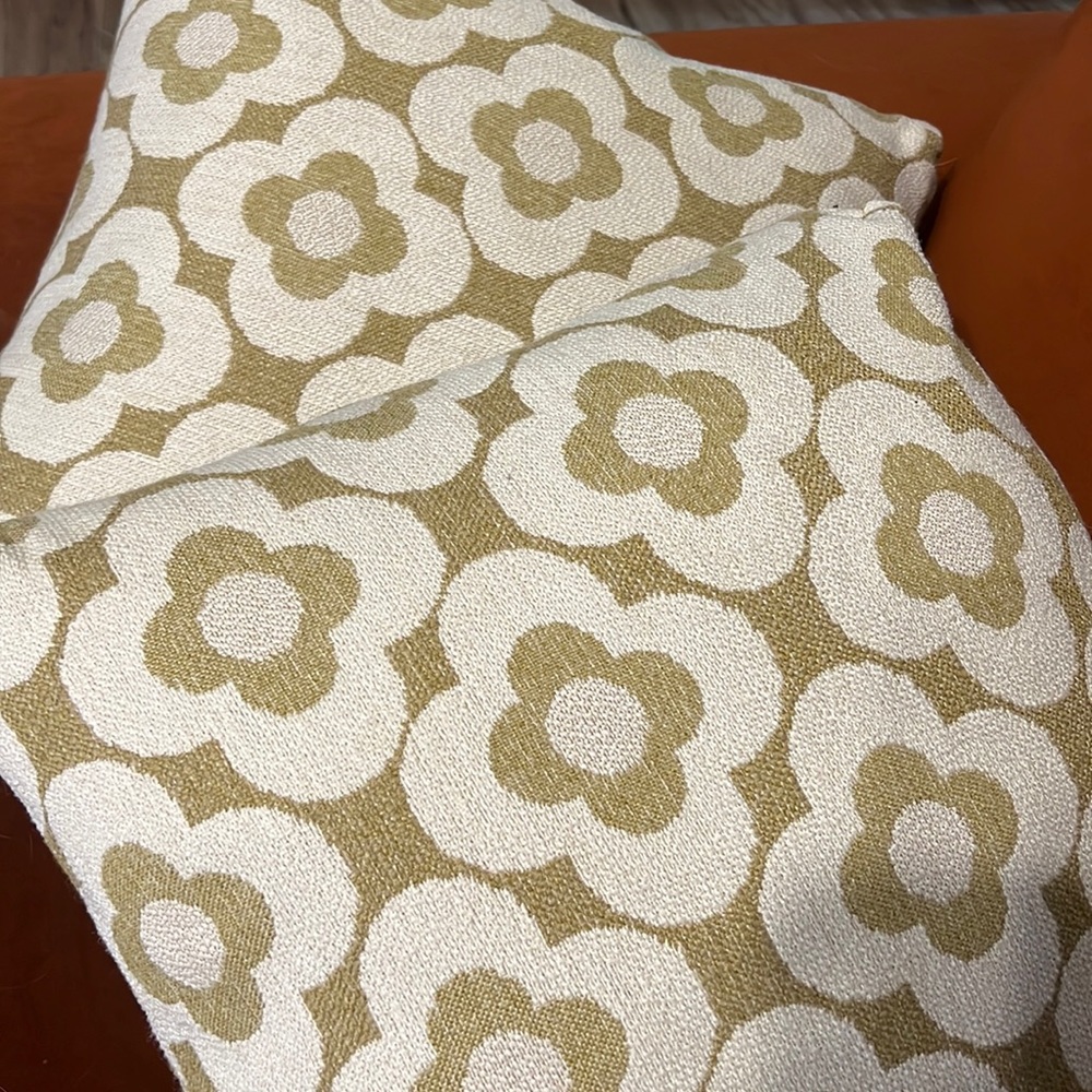 Vintage-inspired throw pillows-brand new!